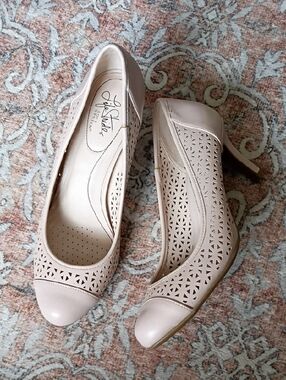 Life Stride Nude Cutout Heels